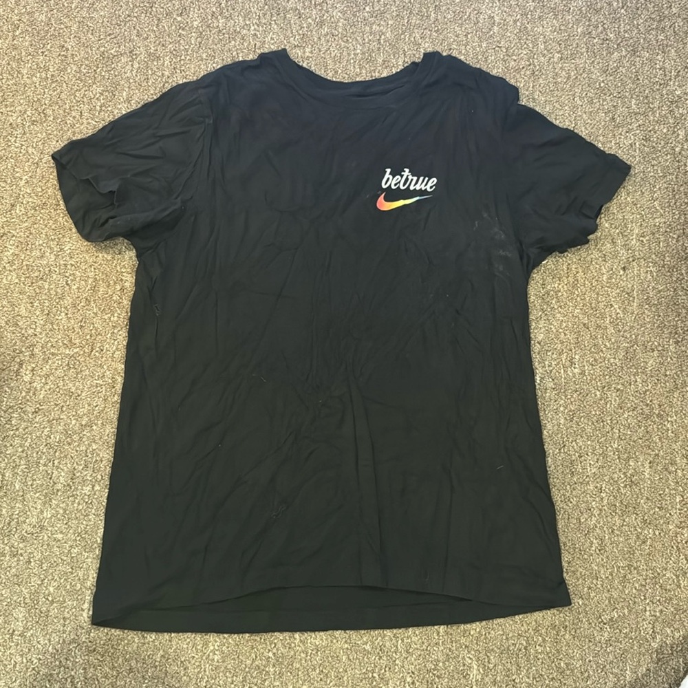 Nike t shirt